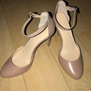 Banana Republic Tan Leather Heels, size 7.5